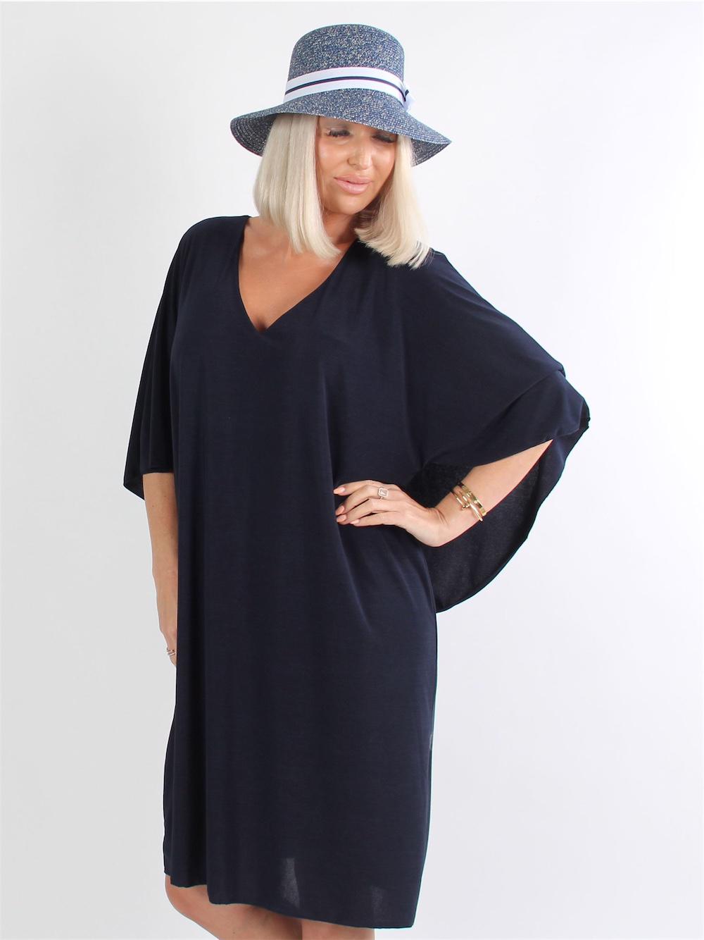 Jovana Dress - Klänning med fladdermusärmar och låg rygg